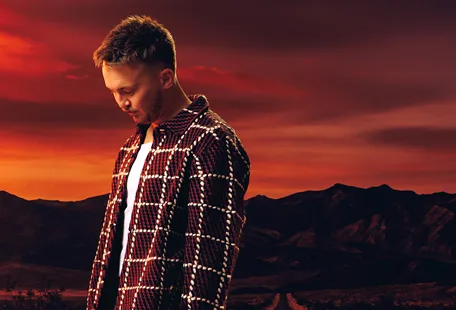 Snelle op het podium tijdens zijn energieke liveshow