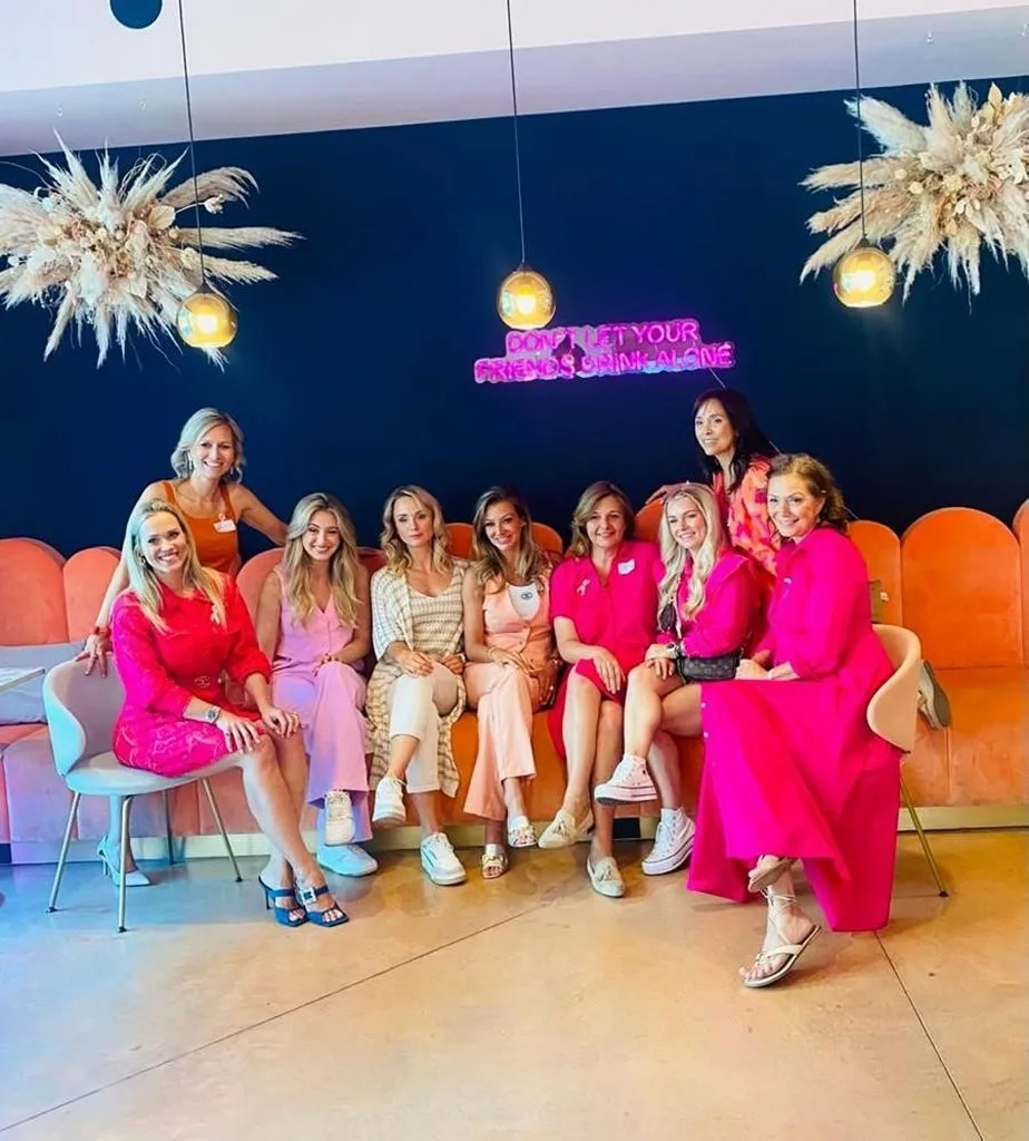 Ex-missen steunen zelfonderzoek tegen borstkanker