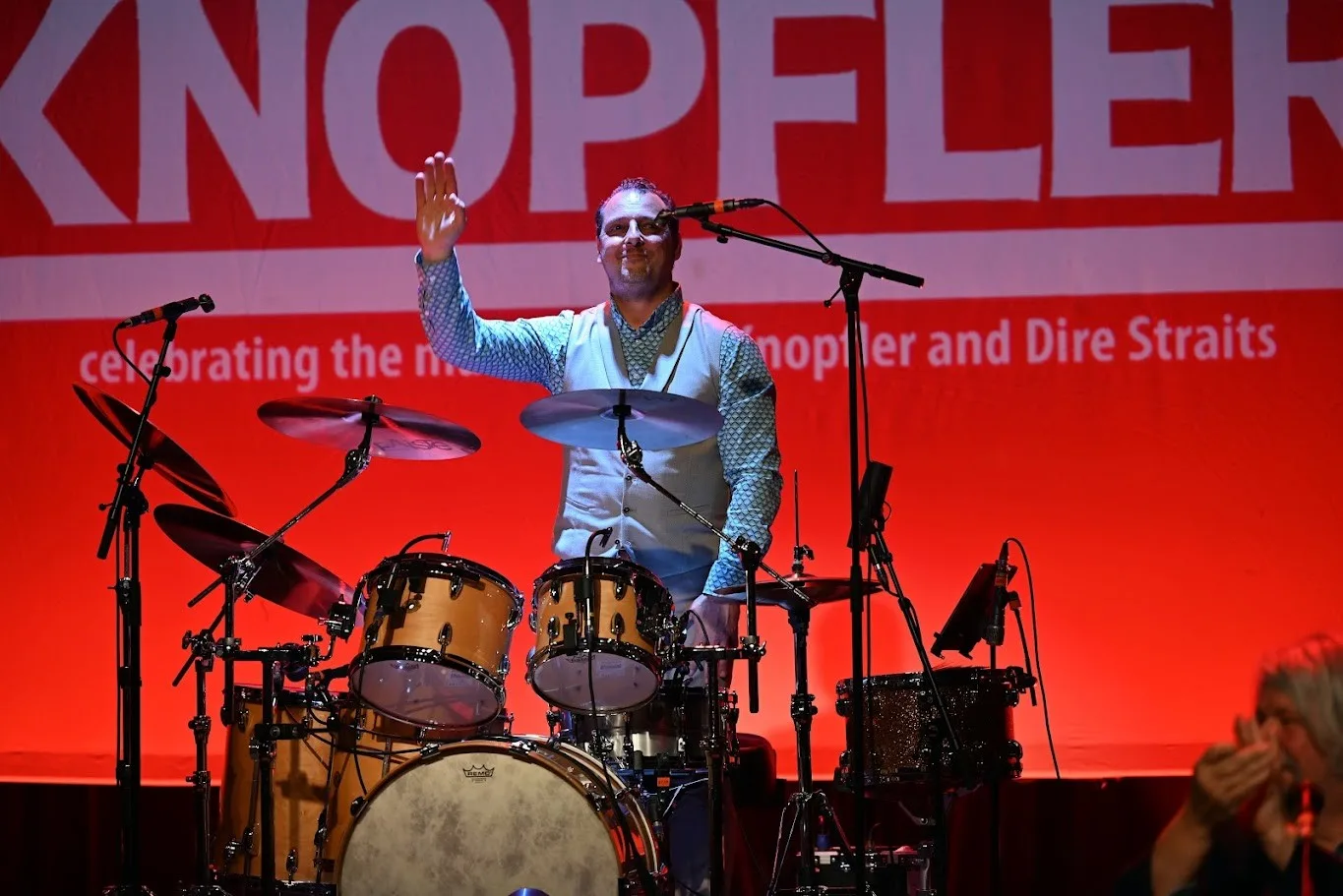 Ina Rose staat mee op het podium van Cooking With Knopfler in CC Westrand