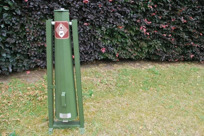 Gent start proefproject met hondenpoeppalen