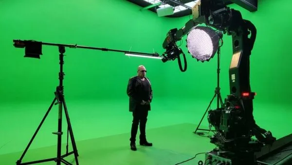 KRAFFT Sergio Quisquater op groene achtergrond