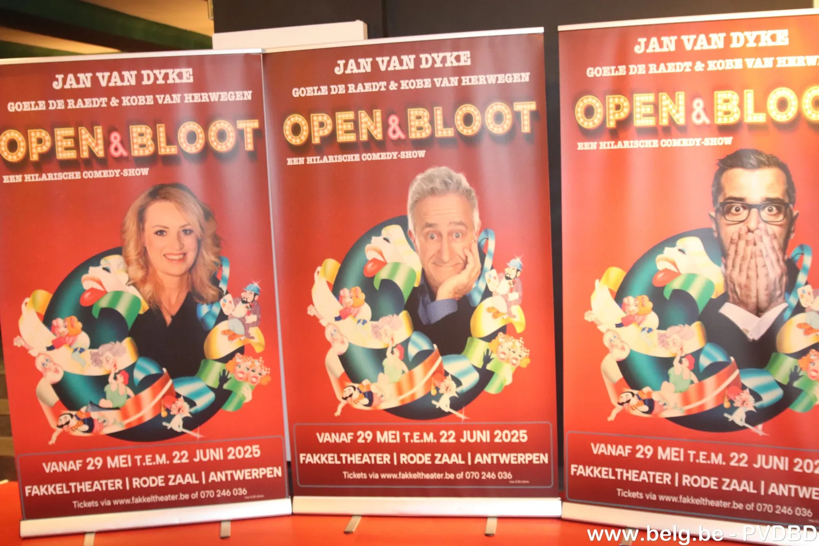 Jan Van Dyke neemt afscheid in stijl: feestelijke première ‘Open & Bloot’