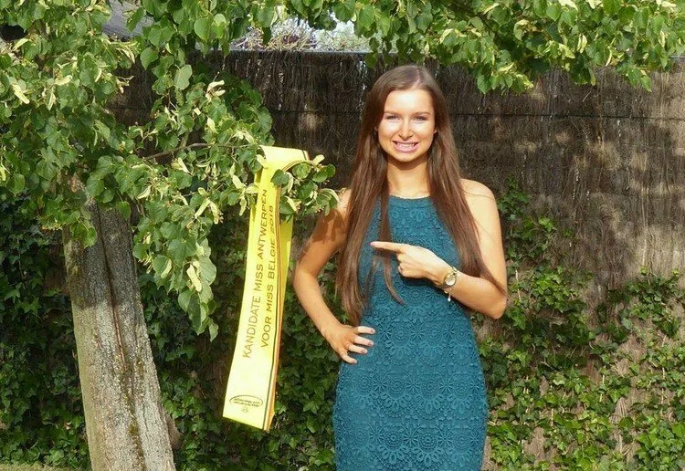 Kim Detollenaere en de Miss Antwerpen finale