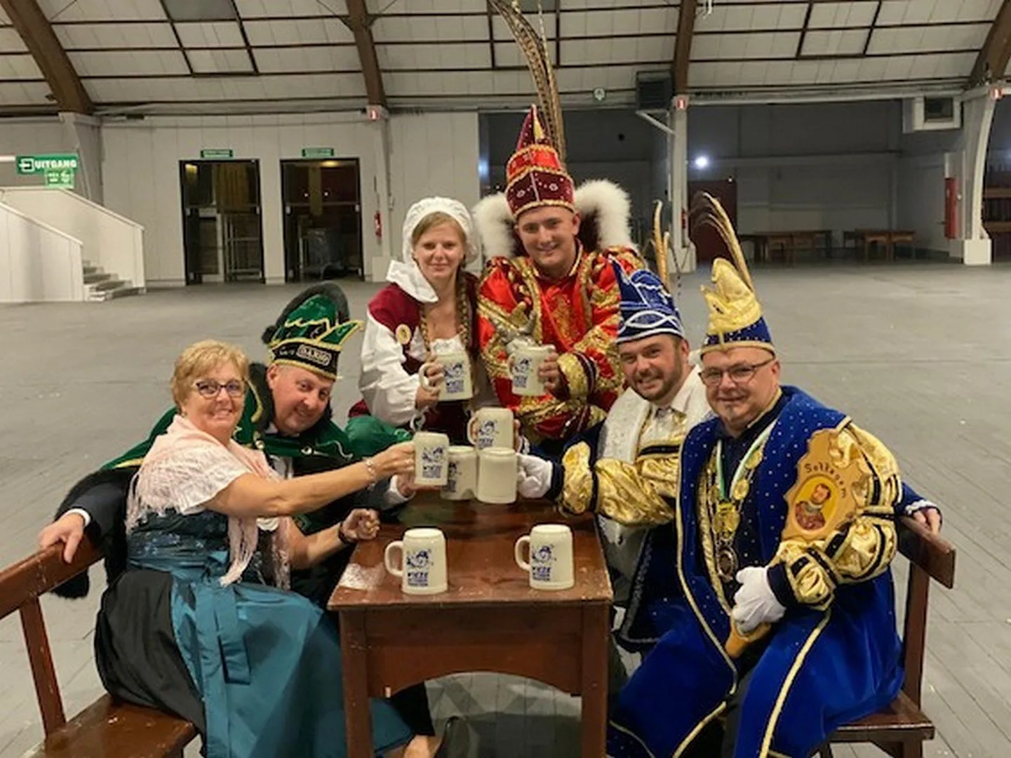 Prinsen-verbroedering én eigen radiozender voor Wieze Oktoberfeesten