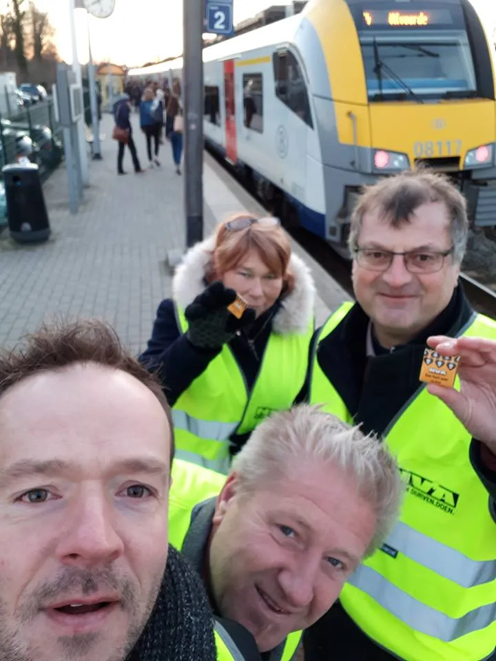 Hartverwarmende N-VA actie op koude Valentijnsochtend