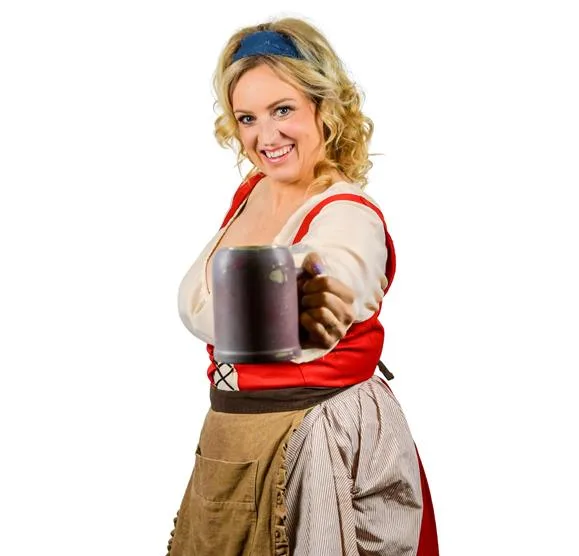 Goele De Raedt met gote beker musical 1830