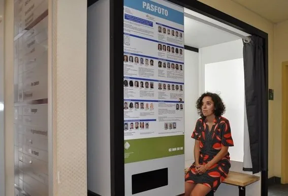 Stad Geraardsbergen plaatst fotocabine in het administratief centrum