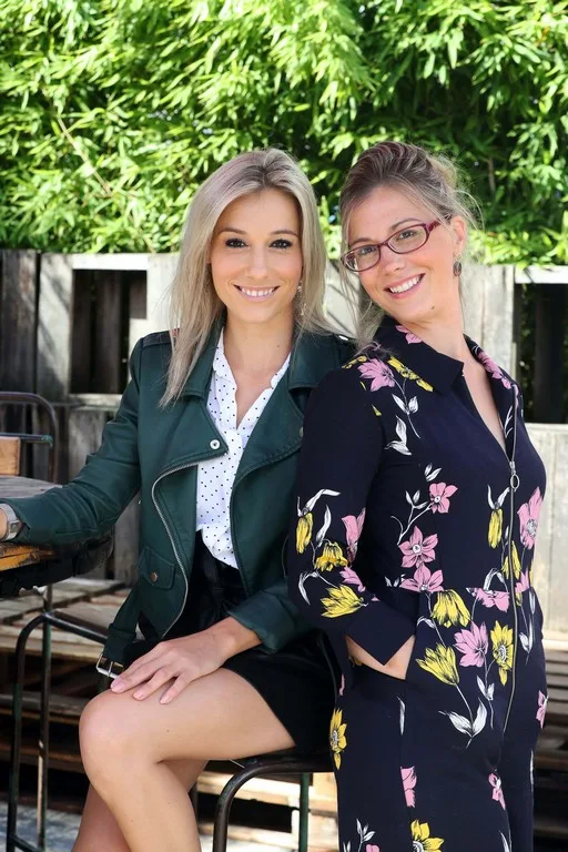 Ianthe en zus Saartje Tavernier bieden trendy kledij aan