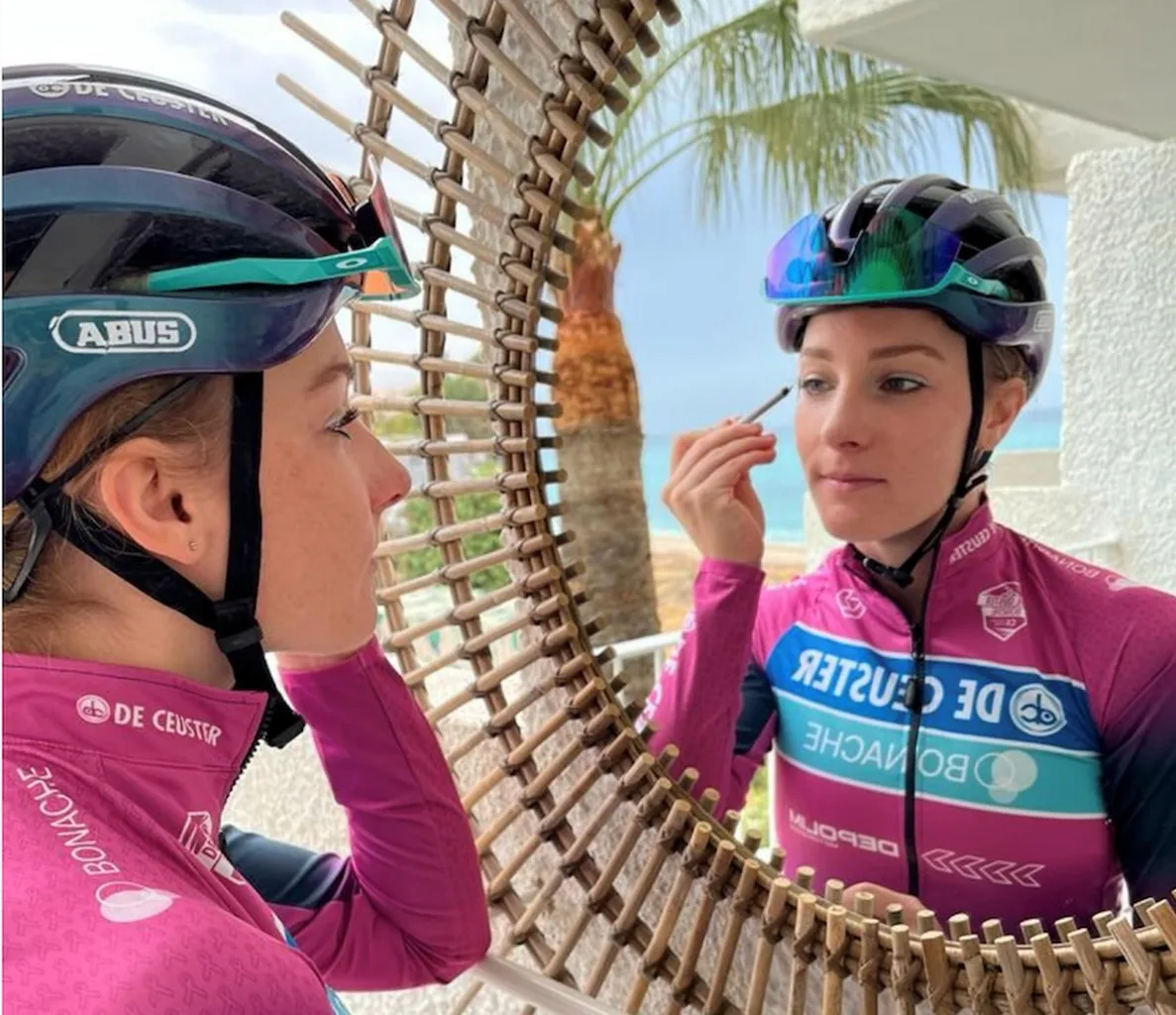 Waterproof oogpotlood is ook een hit bij de veldrijdsters