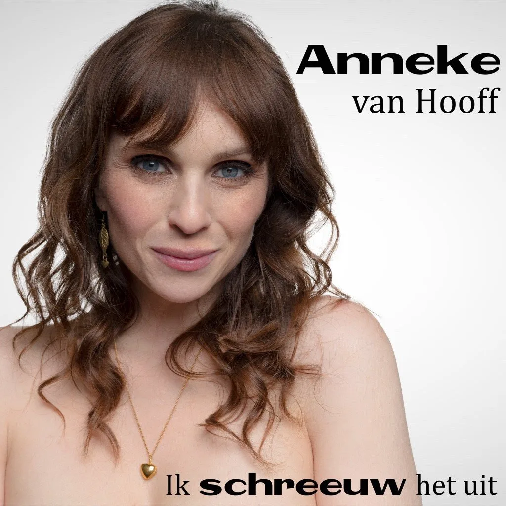 Anneke van Hooff geeft zich bloot