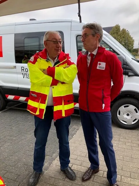 Rode Kruis zoekt extra lesgevers in de Vlaamse Rand paul en voorzitter