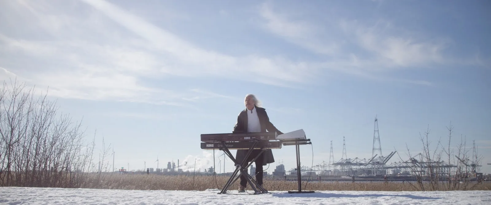 Lillo het decor voor clip Winter Memories van Yvan Guillini