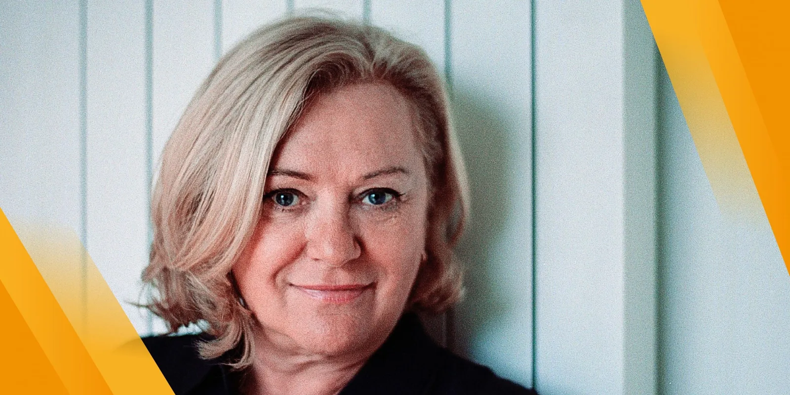 LEEN DEMARE MET VOLLE GOESTING AAN DE SLAG BIJ NOSTALGIE