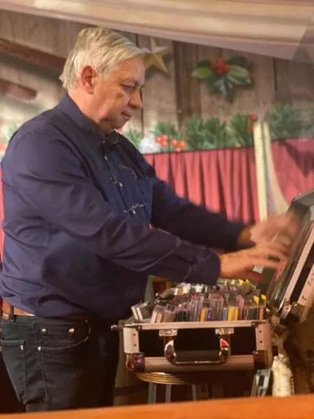 Luc De Vos herdacht door Dj Rikki 0