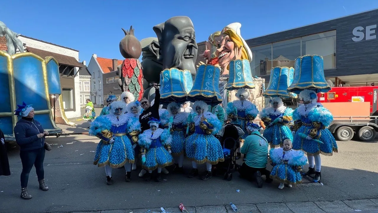 Koen De Smet stelde nieuwe single voor op Aalst Carnaval