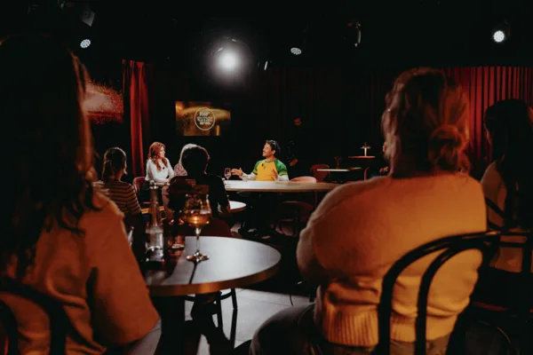 Katja Retsin Een kwestie Van Katja zicht op tafel