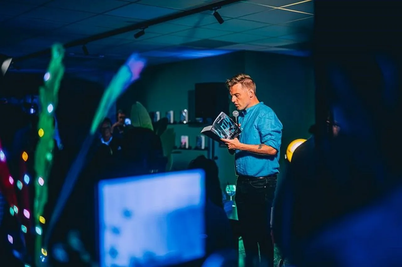 Tom De Cock brengt derde boek in de Lily-reeks