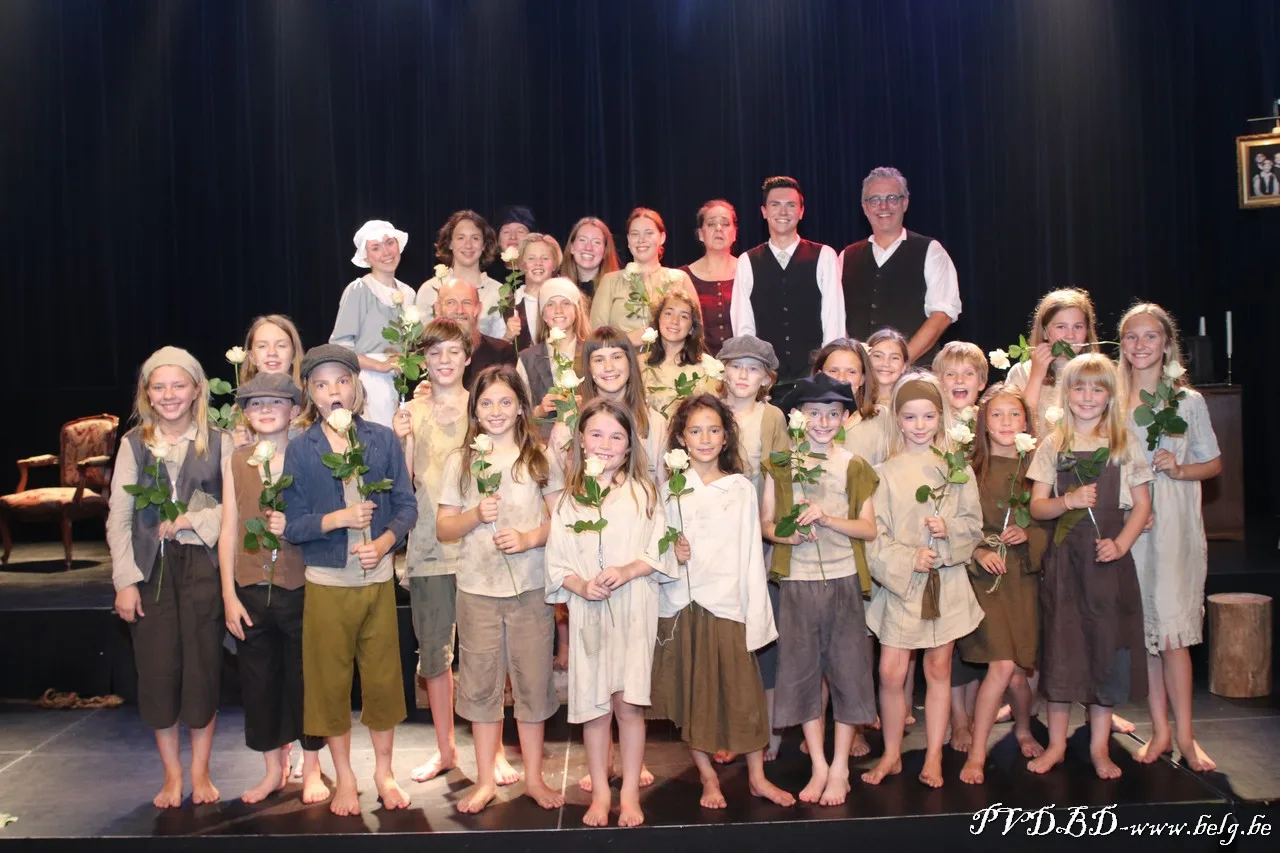 Smike eindelijk op de planken