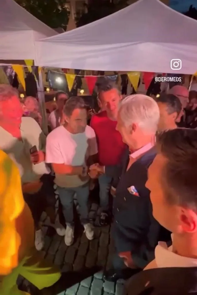 Koningspaar feest mee met De Romeo’s