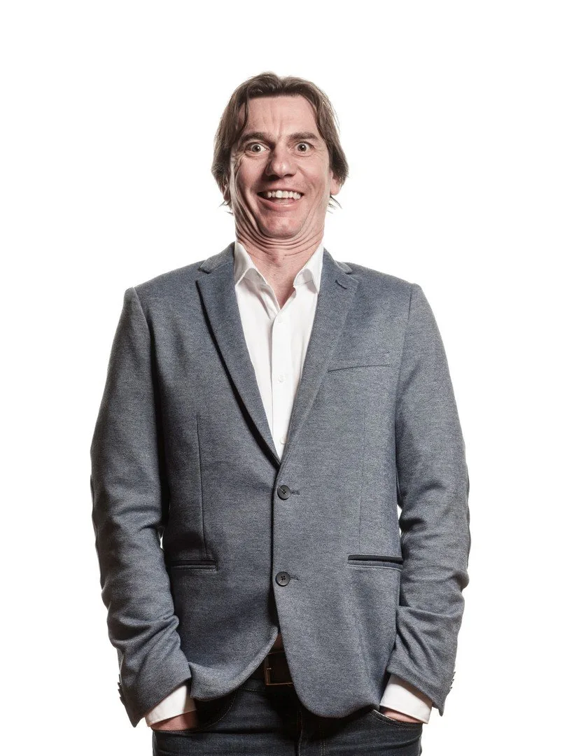 Bert Gabriëls fileert de eindemaands-actualiteit op De Parkies