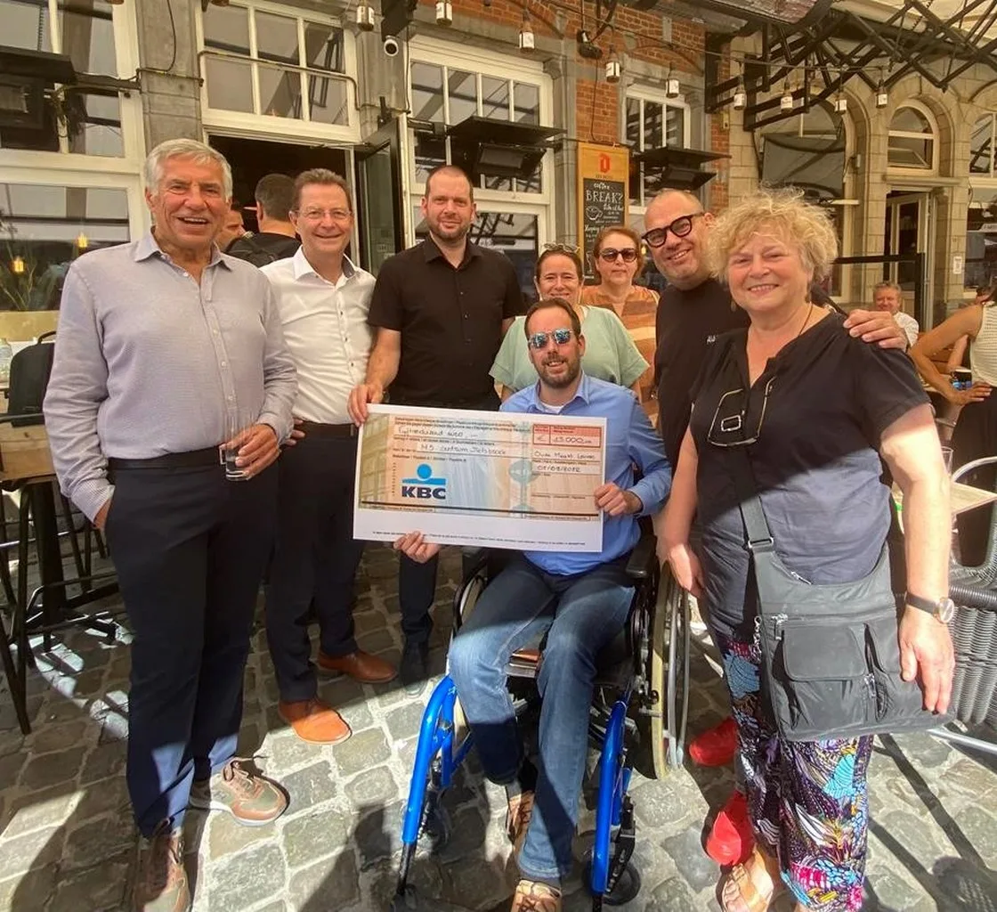 Leive Vloms schenkt 15.000 euro