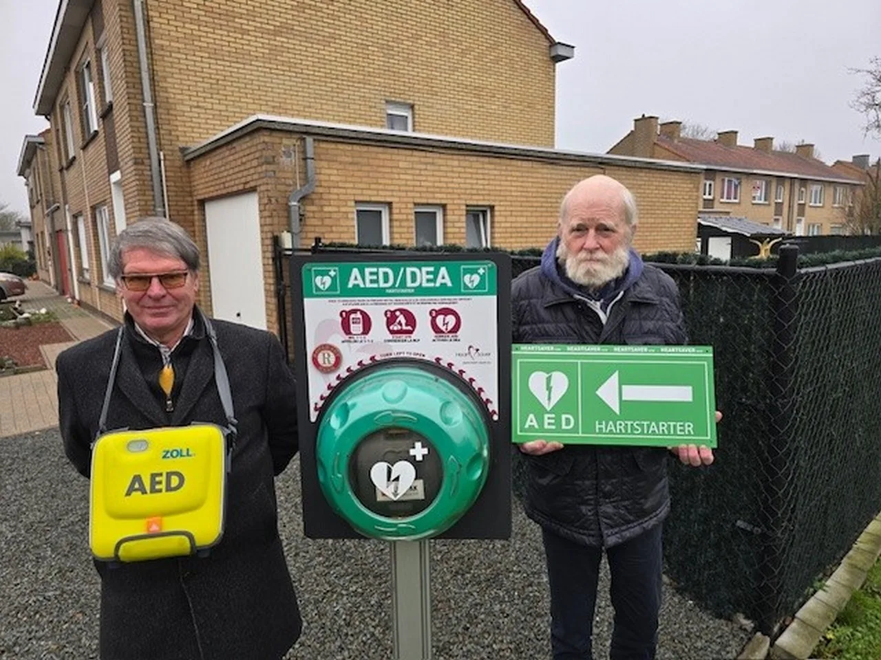 Hartstarters/AED's kunnen mensenlevens redden maar niet voor de gemeente Kaprijke.