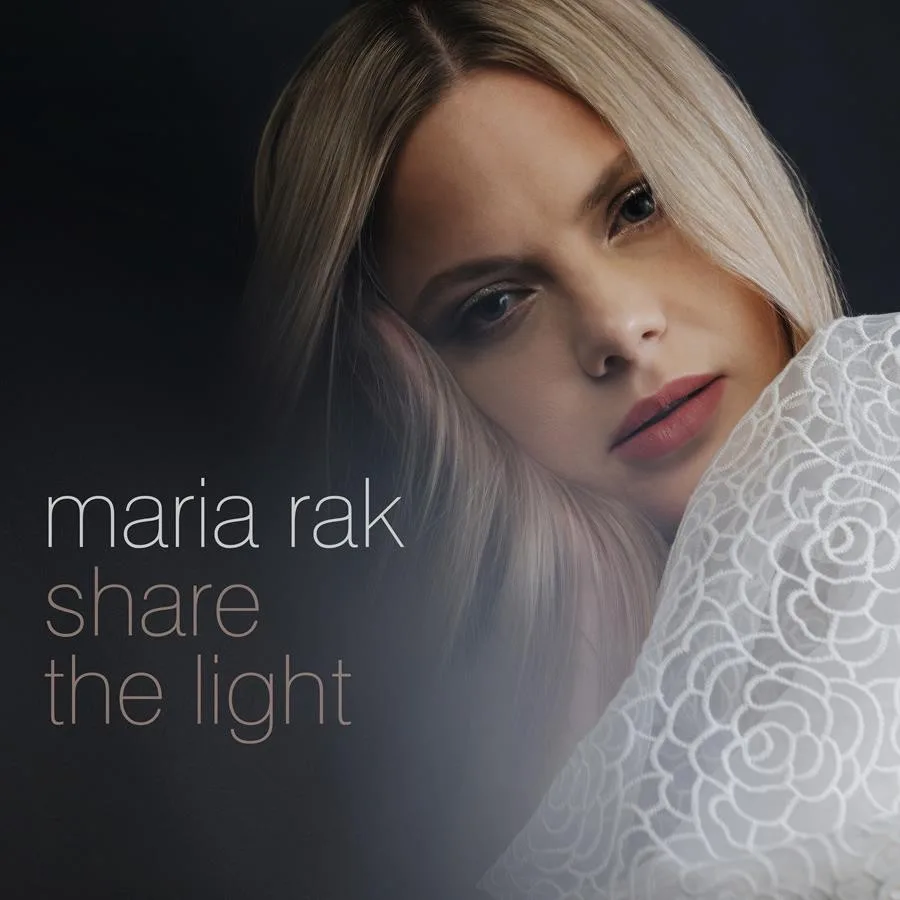 Maria Rak, stelt nieuwe single ‘Share The Light' voor