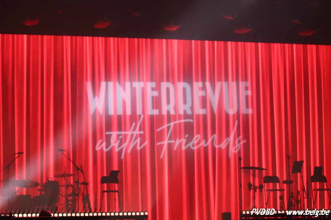 Winterrevue 2023 show met veel humor en zang