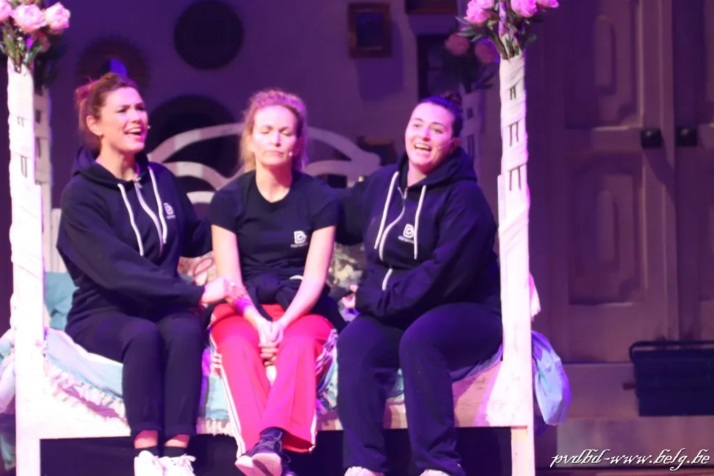 De MAMMA MIA!-cast is er klaar voor!