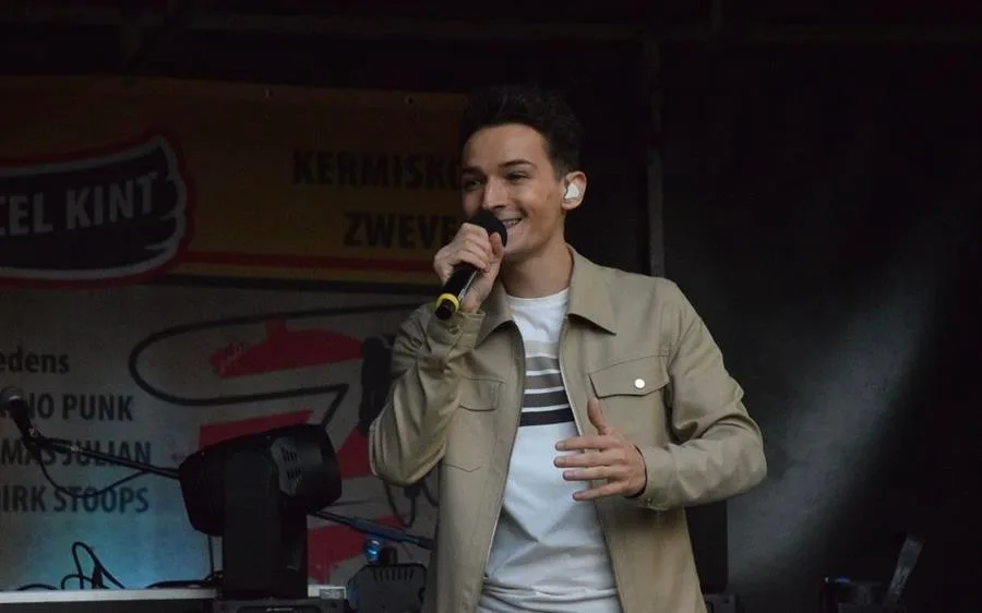 Thomas Julian Accordeonist-zanger beleefde een topzomer