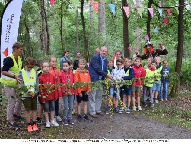 Zoektocht Alice in Wonderpark luidt zomer van Prinsenpark in - antwerpen alice