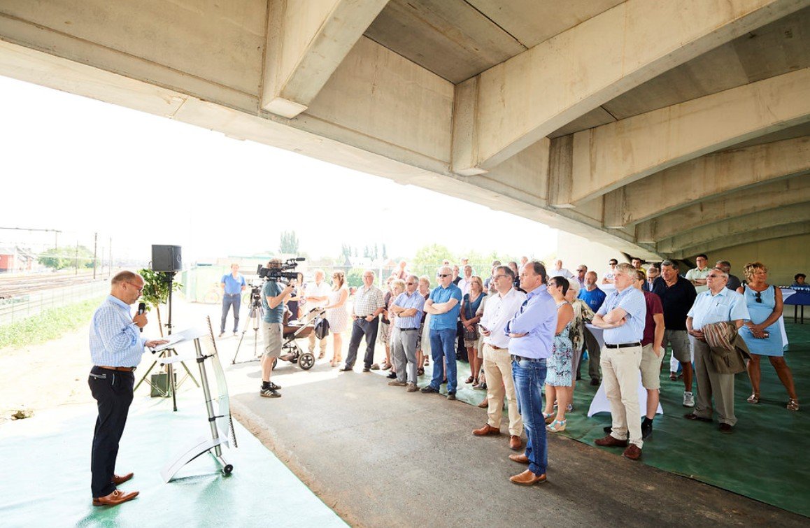 Infrabel en Denderleeuw huldigen Kemelbrug feestelijk in - kemelbrug Infrabel inhuldiging