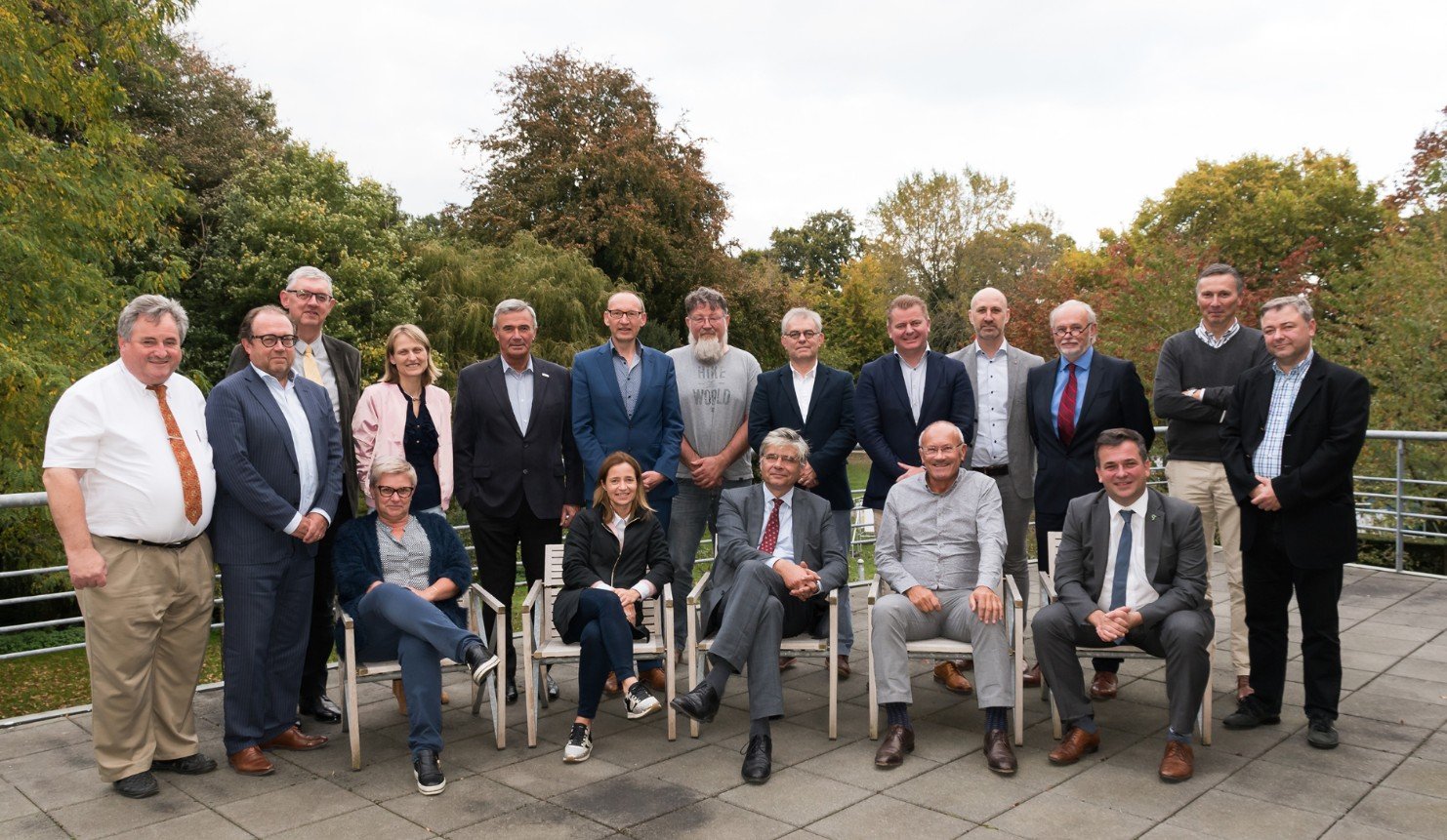 Provincie West-Vlaanderen vraagt 430 ha netto bijkomende bedrijventerreinen aan Vlaanderen - groepsfoto west vlaanderen