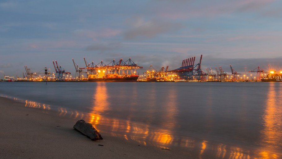 Lid zijn van een vakbond om als havenarbeider te mogen werken kan niet - haven