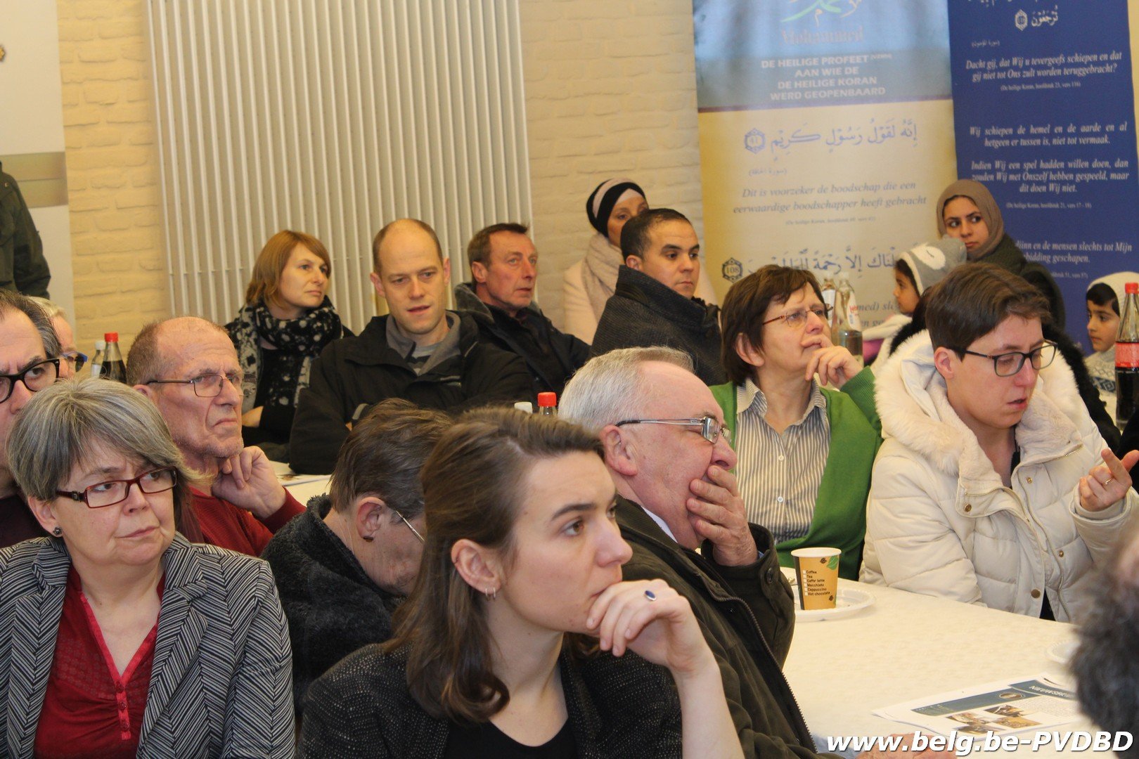 Gezellige nieuwjaarsreceptie bij Ahmadiyya Moslim gemeenschap van Dilbeek - IMG 6404