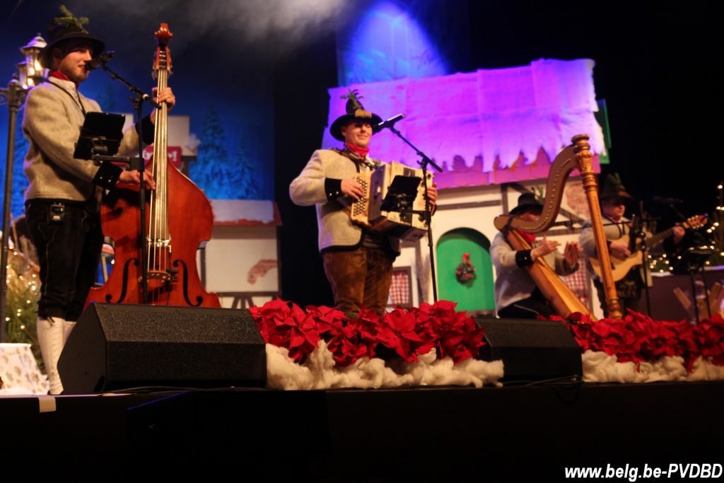 Weihnachtsfest der Volksmusik voor het eerst in Hasselt - IMG 3878