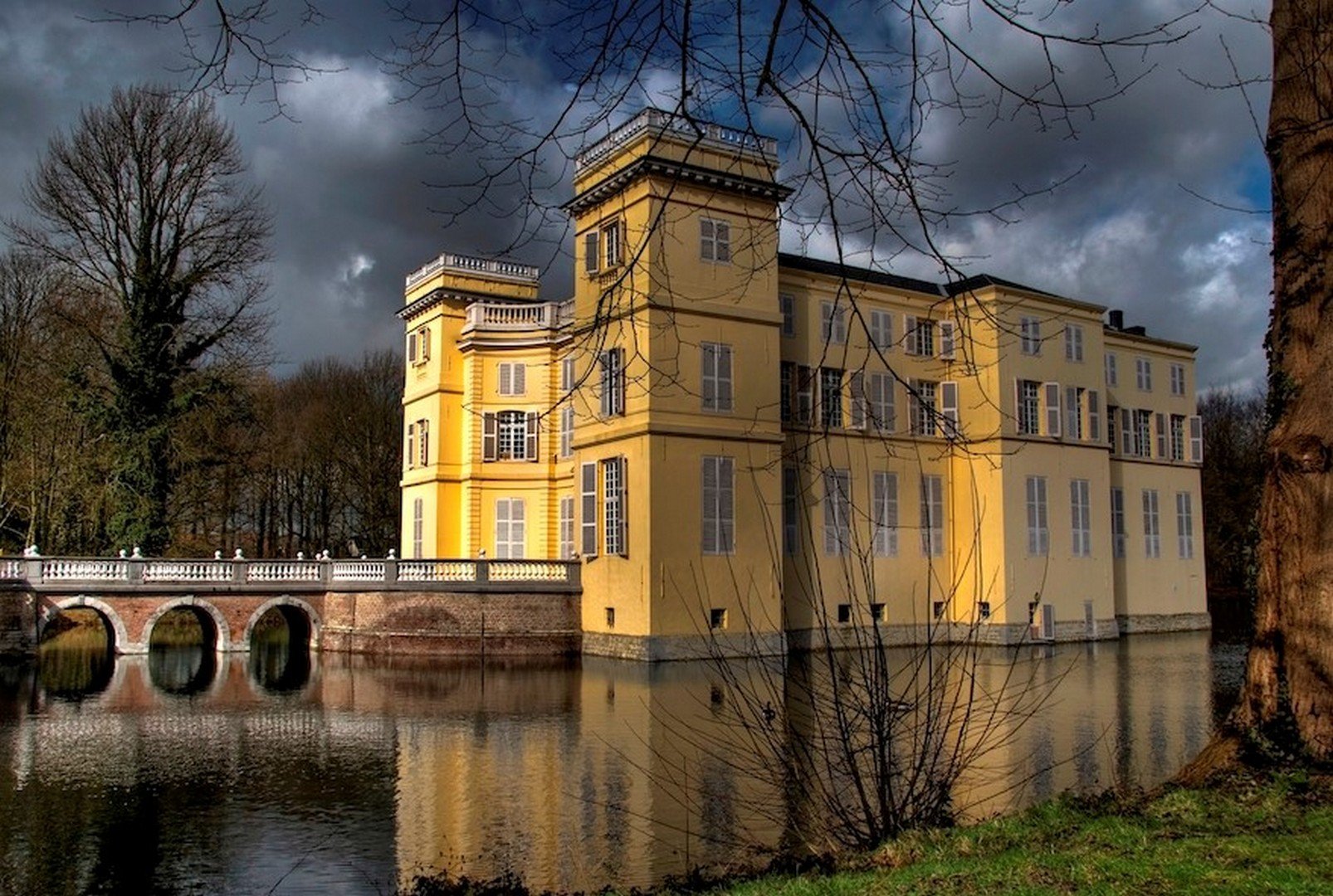 Prins Simon de Merode en Historalia brengen 'Kerstmagie' naar 6 Vlaamse kastelen - Kasteel dUrsel Higene