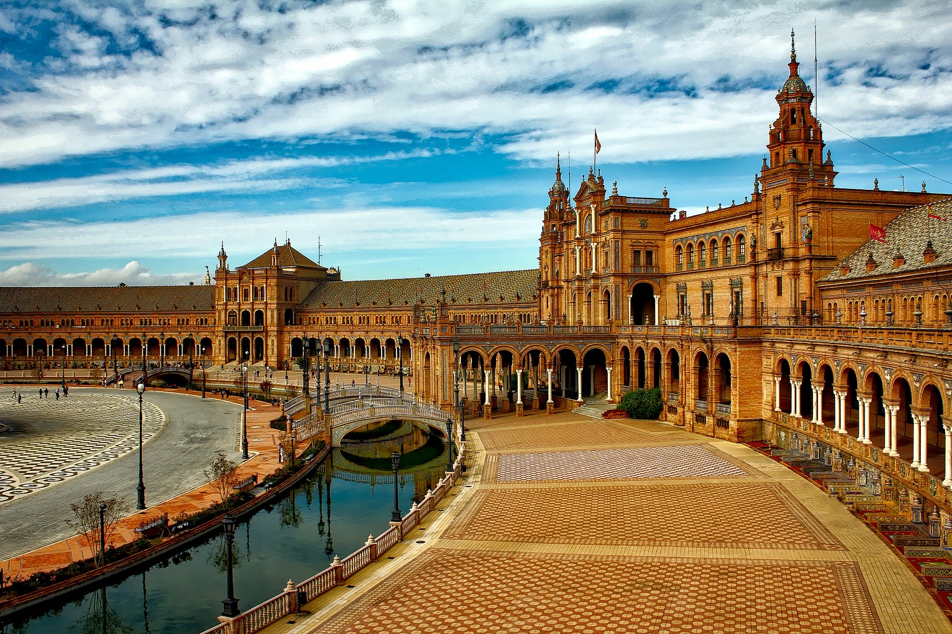4 redenen waarom jij met je vrienden naar Sevilla moet reizen