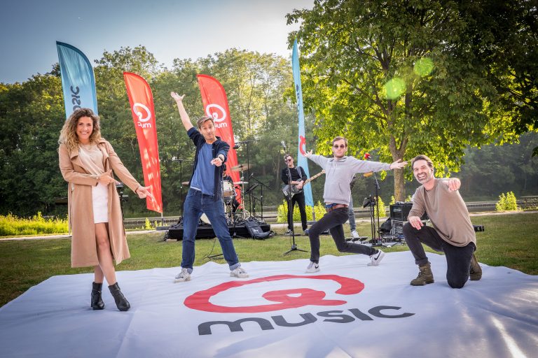 Qmusic verhuist van strand naar park