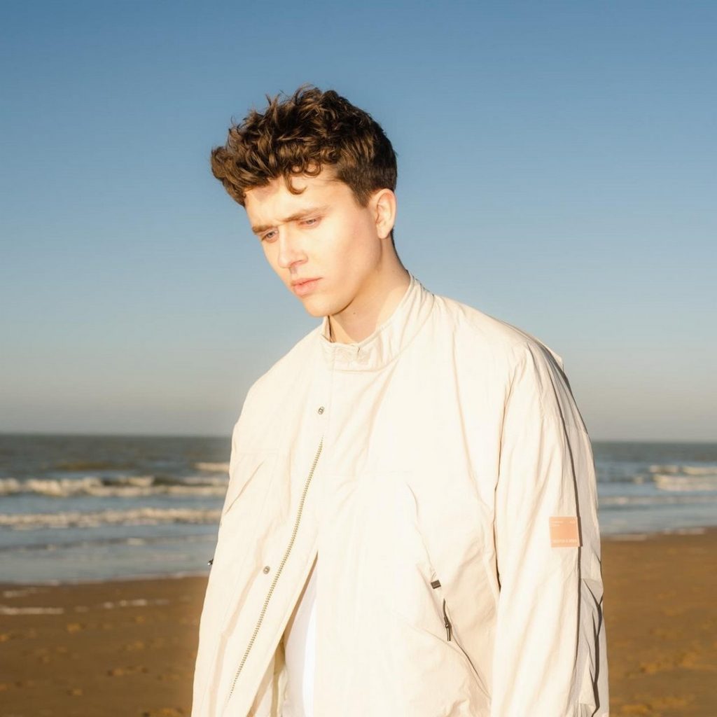 Ian Thomas lanceert indrukwekkende videoclip Belg.be
