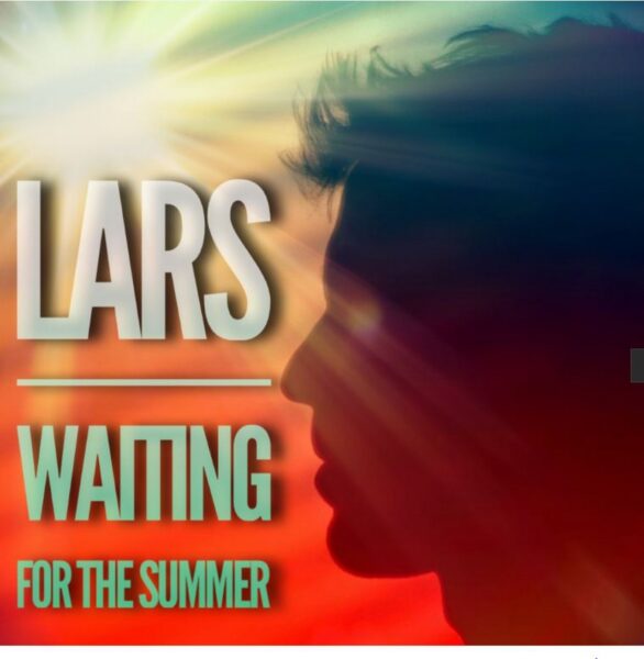 lars-Waithing-for-The-Summer