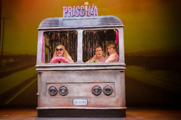 PRISCILLA, QUEEN OF THE DESERT bus