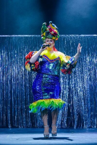 'Priscilla de musical komt terug in 2024 - PRISCILLA QUEEN OF THE DESERT in kledij