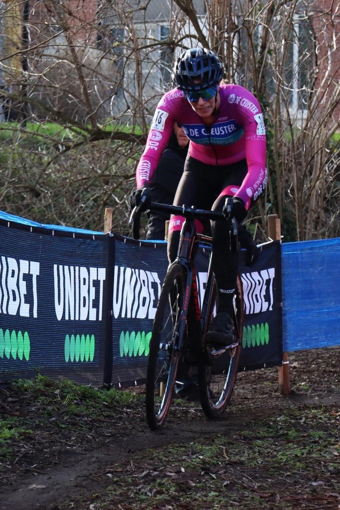 Ellen Van Loy rijdt zondag laatste wedstrijd