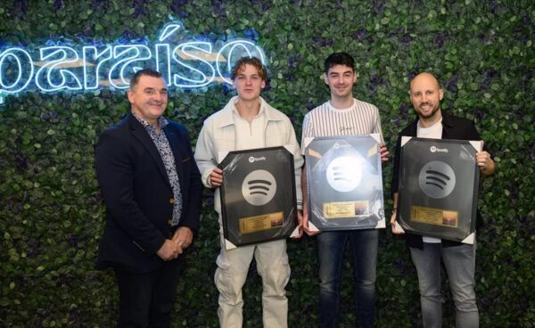 Thiery Von Der Warth uitreiking award spotify 2023