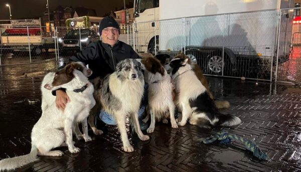 Sint In De Piste Sandro Montez en zijn honden