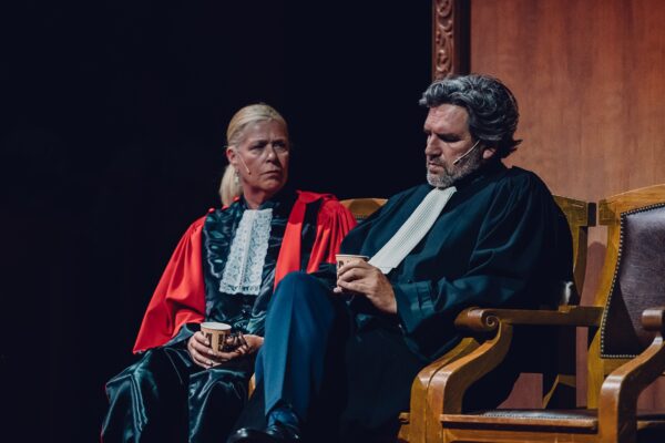 Assisen De Pristermoord Barbara Sarafian en Roel Vandestukken