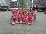 Kids4kids groepsfoto Grote markt Hasselt