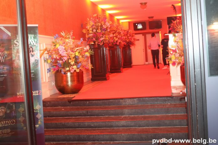 Cosmino ingang ColiseTheater