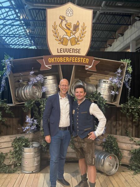 Leuvense Oktoberfeesten eerste editie 2025 Schepen Bert Cornillie met Sven Meeuwissen